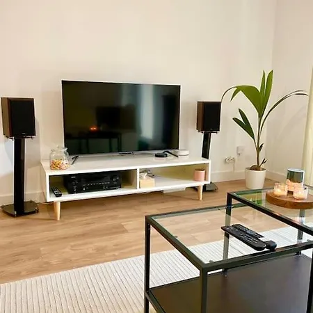 Proche Bordeaux, Joli T2 Avec Terrasse Et Parking Bruges