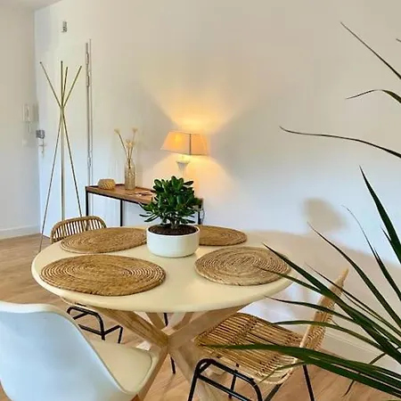 Appartamento Proche Bordeaux, Joli T2 Avec Terrasse Et Parking Bruges